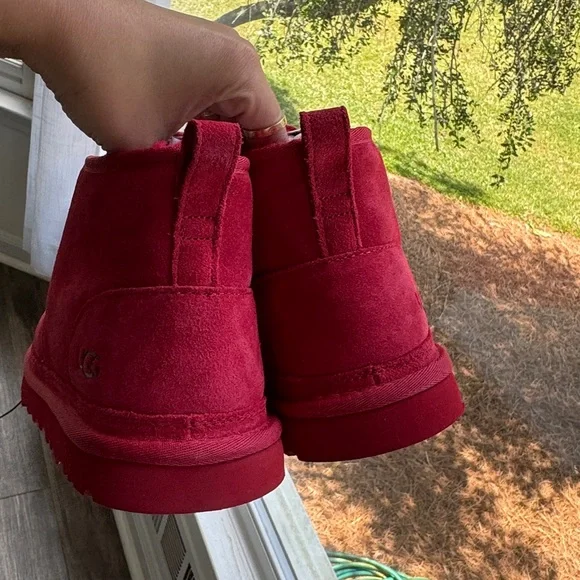 BRAND NEW UGG Neumel Boot 'Samba Red' 14 - Picture 4 of 6